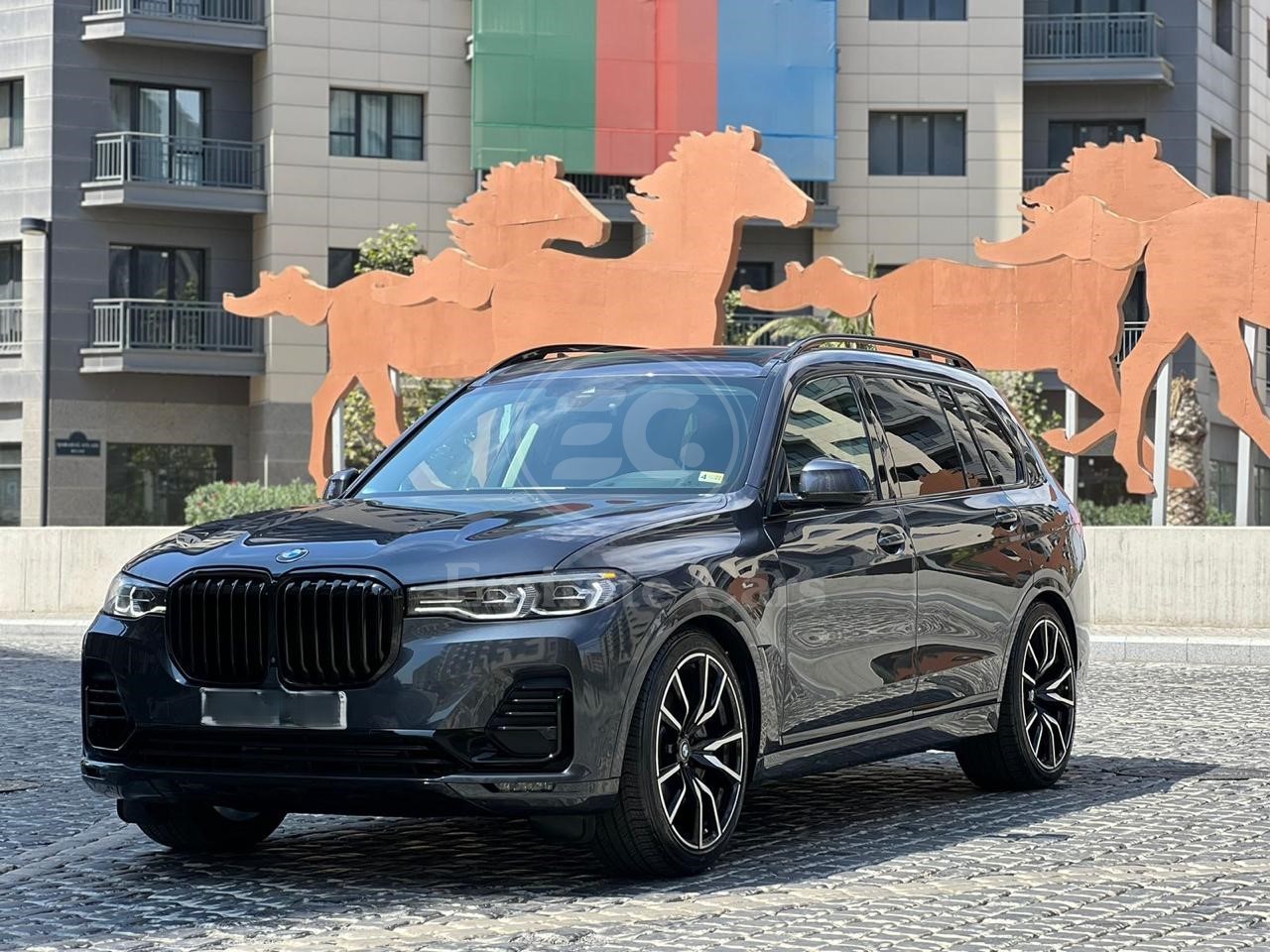 Rent a car in Baku BMW X7