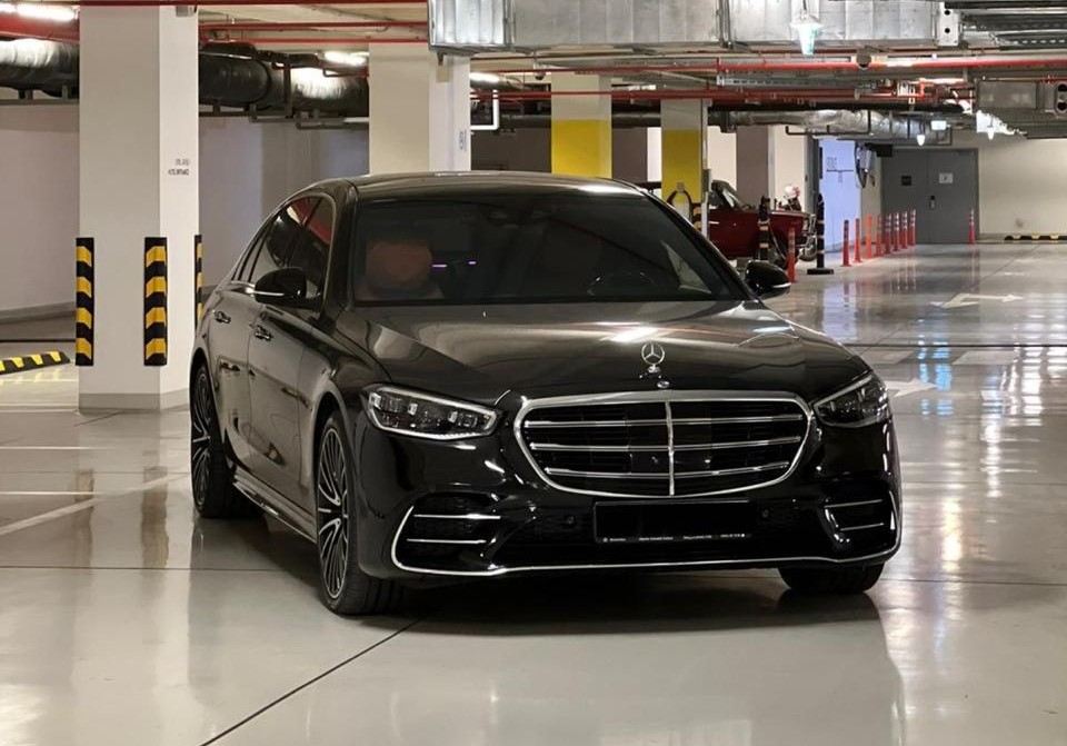 Rent a car in Baku Mercedes Benz S500 2022